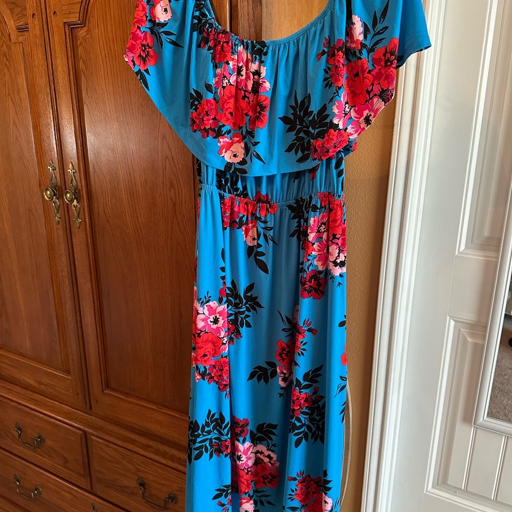 Vibrant Floral Maxi Dress in Blue and Pink